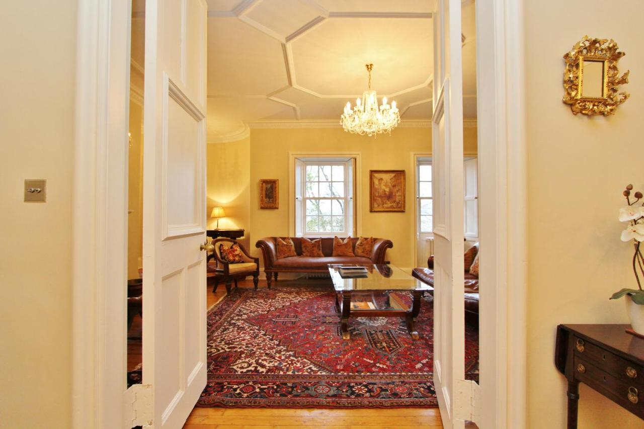 Ramsay Garden - Spacious 3-Bedroom Apartment Next To Edinburgh Castle Екстер'єр фото