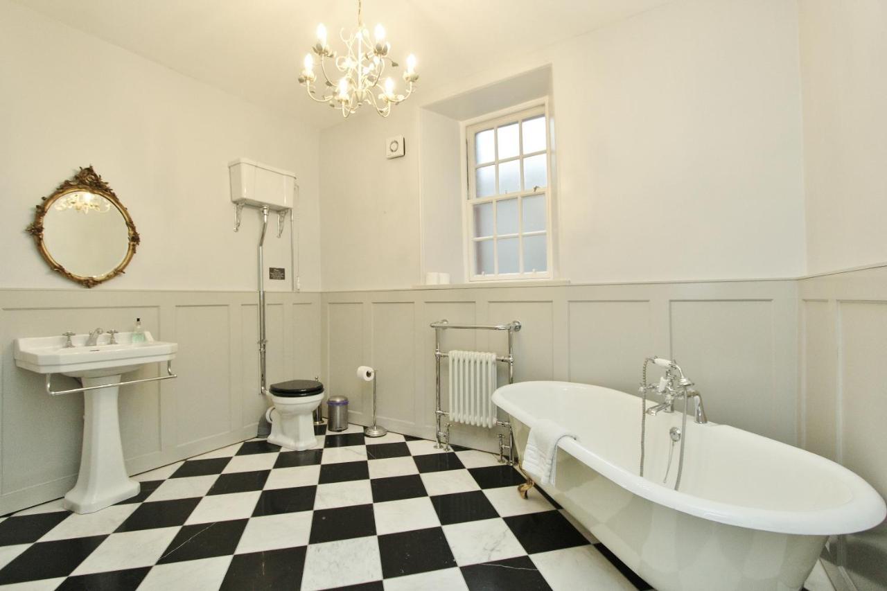 Ramsay Garden - Spacious 3-Bedroom Apartment Next To Edinburgh Castle Екстер'єр фото