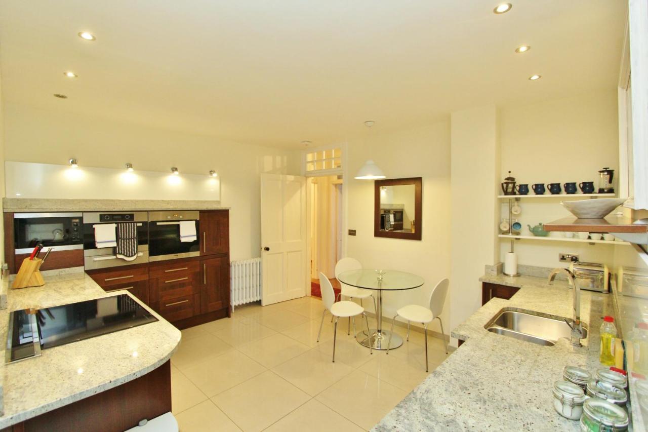 Ramsay Garden - Spacious 3-Bedroom Apartment Next To Edinburgh Castle Екстер'єр фото